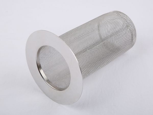 A horizontally placed filter cylinder.