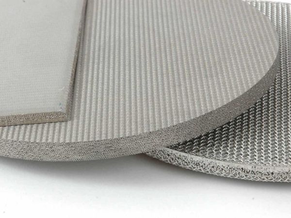 2 round shape sintered mesh and one square shape sintered mesh